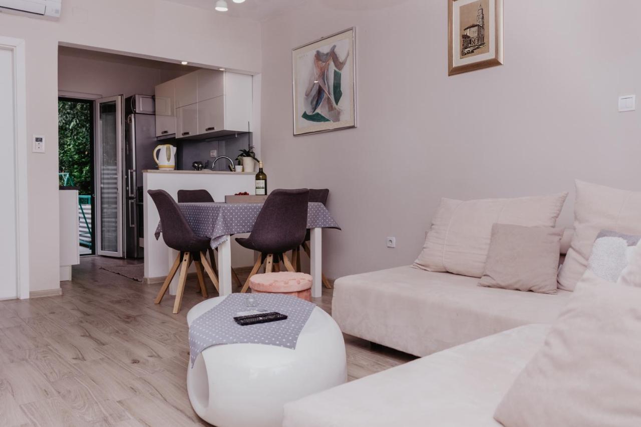 Apartment Tea Split Bagian luar foto