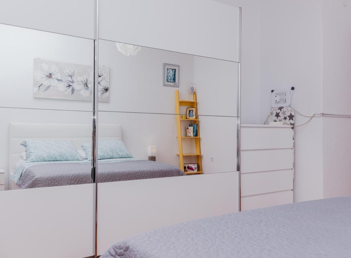 Apartment Tea Split Bagian luar foto