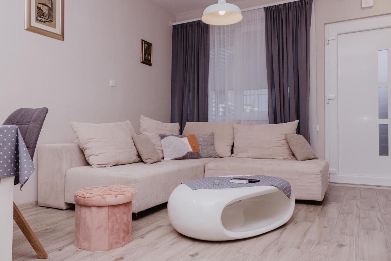 Apartment Tea Split Bagian luar foto